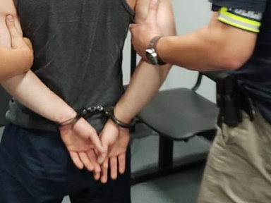 Kradli prąd z latarni