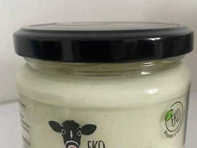 Kawałki szkła w jednej partii jogurtu